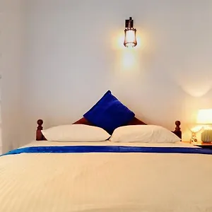 The Tourist Balcony Homestay Negombo